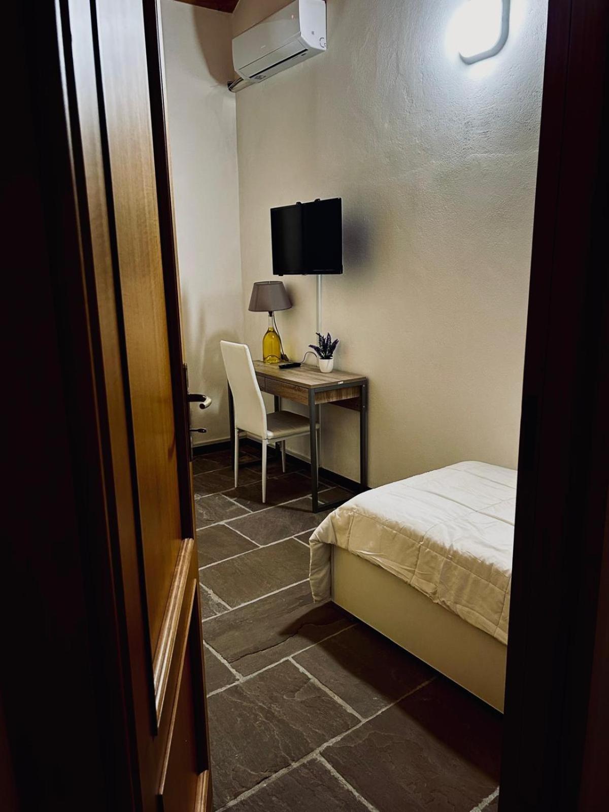 Oltre - Dove Cielo E Mare Si Uniscono Aparthotel Milazzo Buitenkant foto